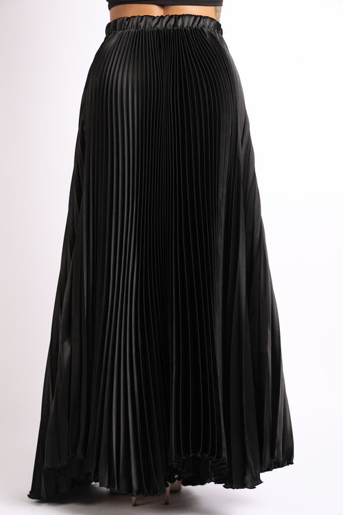 Alana Pleated Satin Maxi Skirt in Black